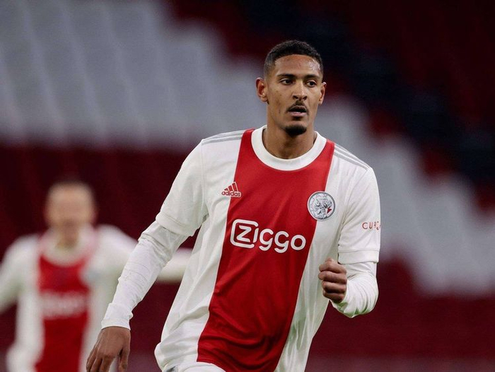  里程碑夜！摩纳哥迎来里程碑；荷甲赛前刷纪录；震撼外界；轮换策略成焦点